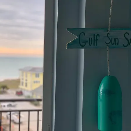 Gulf Coast Gold Private Condo - 2Bed, 2Bath, Sleep 6, Across Street From Beach, Balcony Views Of Sunsets, Beach & Gulf, Pool, Gym St. Pete Beach Exterior foto