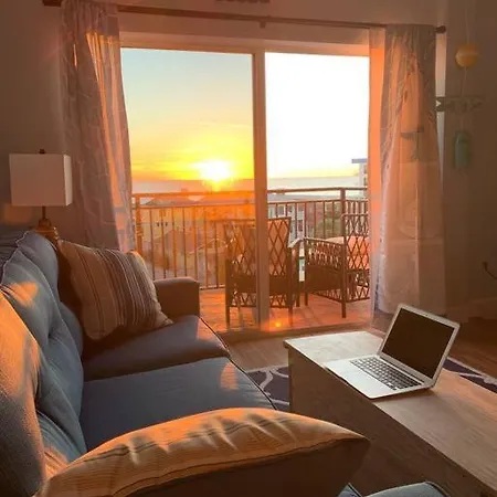 Gulf Coast Gold Private Condo - 2Bed, 2Bath, Sleep 6, Across Street From Beach, Balcony Views Of Sunsets, Beach & Gulf, Pool, Gym St. Pete Beach Exterior foto